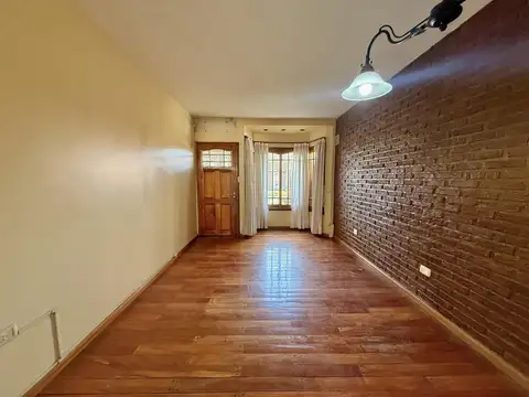 Depto Tipo Casa en Venta de 2 dormitorios
