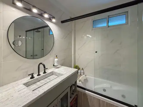 Departamento en Alquiler con 1 cocheras