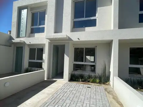 Depto Tipo Casa en Venta de 2 dormitorios