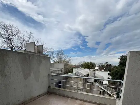 Depto Tipo Casa en Alquiler de 3 dormitorios