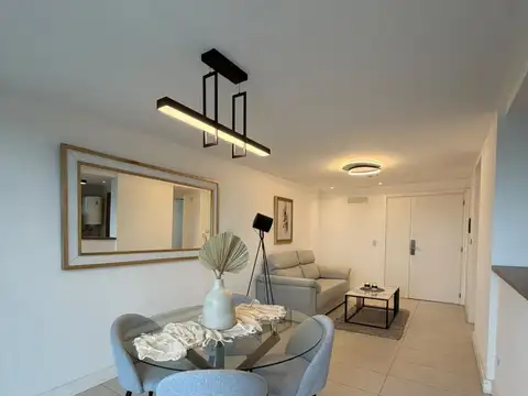 Departamento en Venta en Plaza Colon, USD 189.000