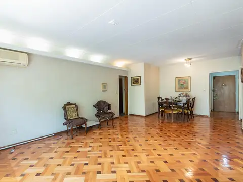 Departamento en  Venta 4 ambientes en Belgrano con Espacioguardacoche y Baulera