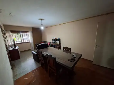 Casa en Venta en Poeta Lugones, USD 112.000