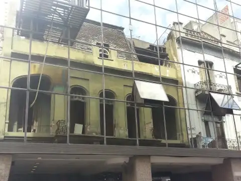 Cochera en subsuelo. Excelente ubicación!