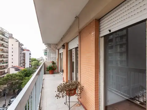 Riobamba. 100, Piso 5