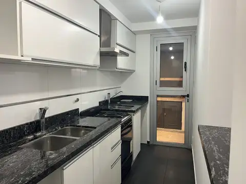 Departamento en Alquiler en Urca, $ 1.100.000