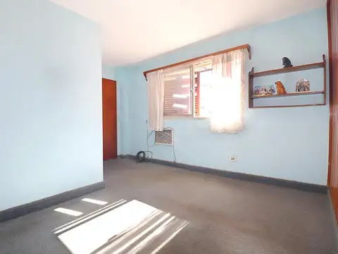 Depto Tipo Casa 4 ambientes con 2 baños