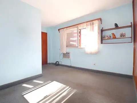 Depto Tipo Casa 4 ambientes con 2 baños
