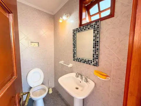 VENDE/CASA 3 DORMITORIOS/CENTRO/SERVICIOS/RAFAELA