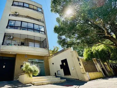 VENTA MONOAMBIENTE CON COCHERA LANUS OESTE