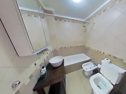 Depto Tipo Casa en Alquiler en Mataderos, $ 950.000
