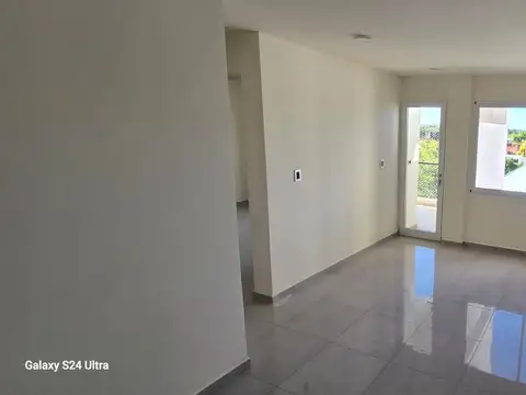 Departamento en Alquiler en Reconquista, $ 700.000