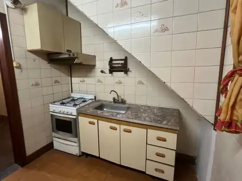 Depto Tipo Casa en Venta 42 años
