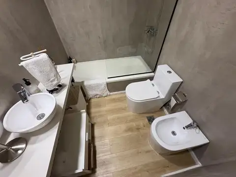 Departamento en Alquiler con 1 cocheras