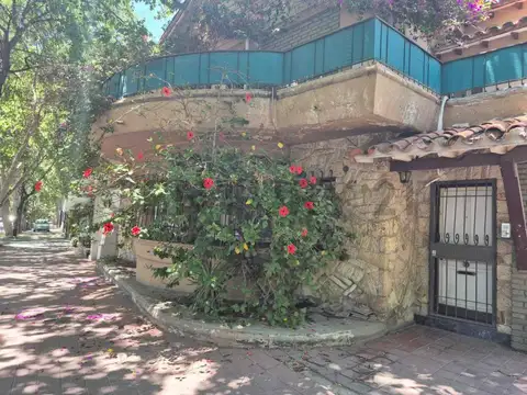 Casa en Venta de 8 dormitorios