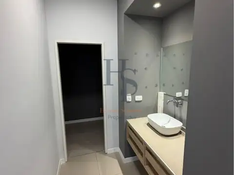 Depto Tipo Casa en Alquiler con 1 cocheras