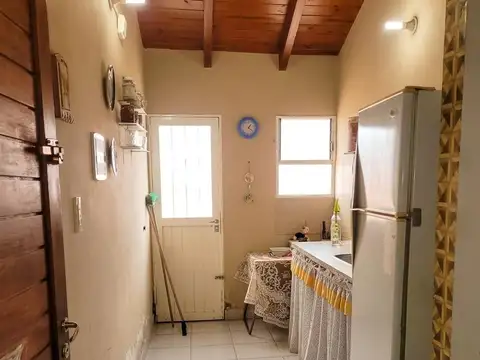 Casa 3 ambientes con 1 baño