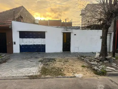 VENTA PH EN SARANDI A REFACCIONAR