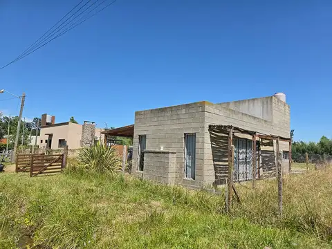 46 e/ 302 y 303 100