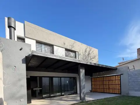 DUPLEX DE CATEGORIA A ESTRENAR EN HOUDING ARGUELLO 