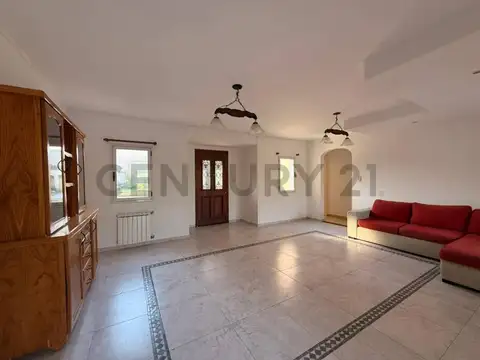 Casa en Alquiler de 3 dormitorios