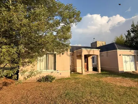 CASA EN ALQUILER CLUB DE CAMPO DAROMY CORREDOR VERDE SAN VICENTE-CANNING