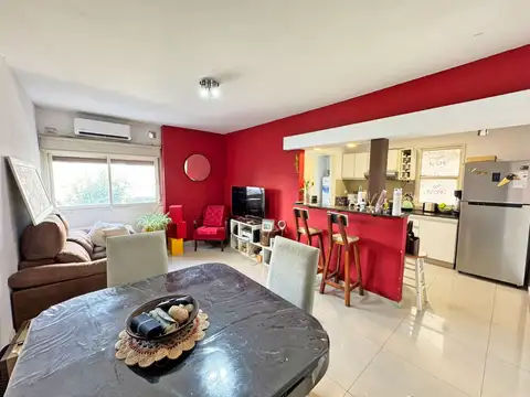 Departamento en venta de 3 dormitorios c/ cochera en Centro