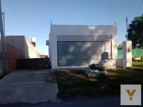 Local en venta - 50mts2 - Villa Parque Sicardi, La Plata