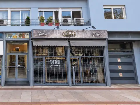 *2 LOCALES UNIFICADOS *DOBLE ALTURA CON ENTREPISO  *UBICADO A 3 CDS. DE LA ESTACION DE RAMOS MEJIA
