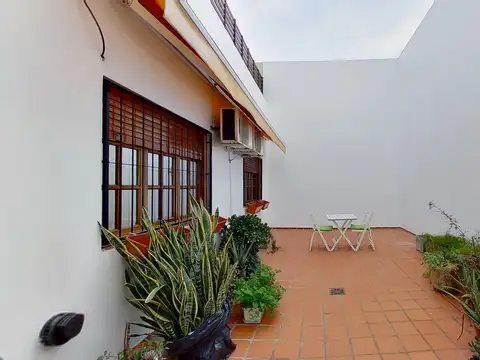 Depto Tipo Casa 3 ambientes con 2 baños
