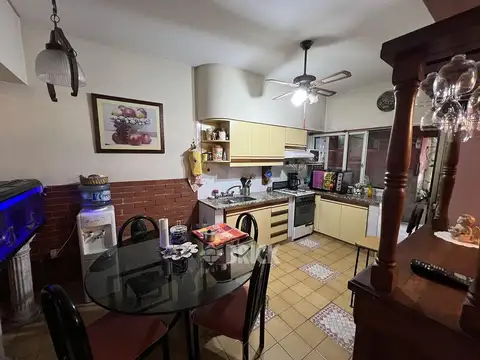 Depto Tipo Casa en Venta en Parque Avellaneda, USD 189.000