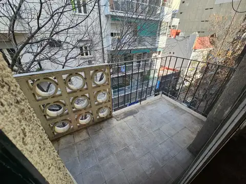 Ambrosetti 200 Alquiler Departamento 2 Ambientes Balcón