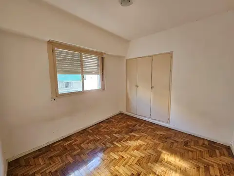 Departamento en Alquiler en Parque Rivadavia, $ 590.000