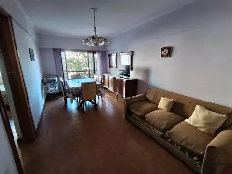 Departamento de 2 ambientes - al frente - Lamadrid 2500