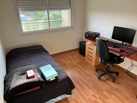 Avenida Hipólito Yrigoyen 1100, Piso 4