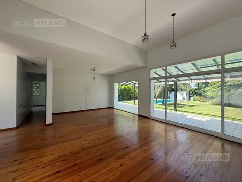 Casa en Venta en Quinta De Atalaya, USD 950.000