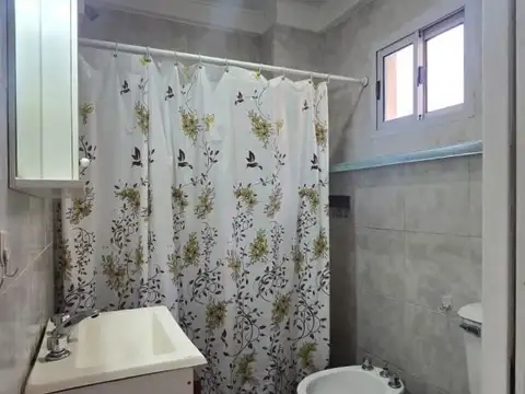 Departamento en Alquiler en Lomas del Mirador, $ 400.000