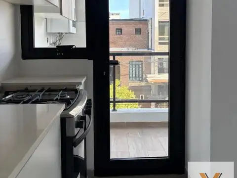 46 e/ Av. 19 y 18