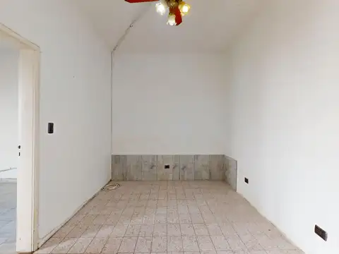 Depto Tipo Casa en Venta 50 años