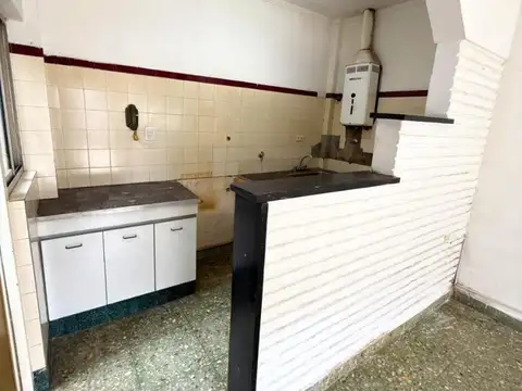Depto Tipo Casa en Venta en Lanus Oeste, USD 80.000