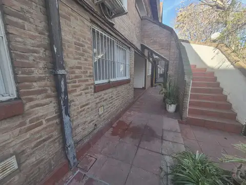 Depto Tipo Casa 4 ambientes con 2 baños
