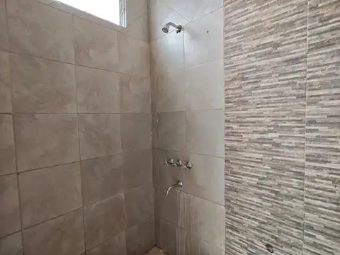 Casa en Venta en Munro-Este, USD 135.000