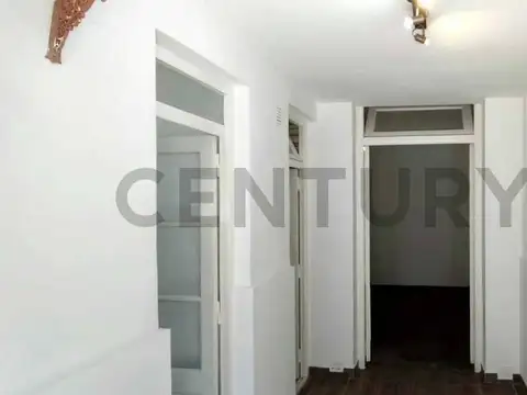 Francia 1200, Piso 0