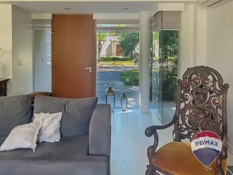 CASA EN VENTA EN MIRALAGOS