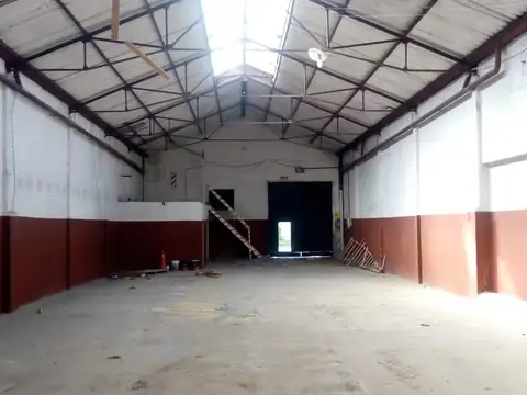 Galpon en Alquiler en Sarandi, $ 1.350.000