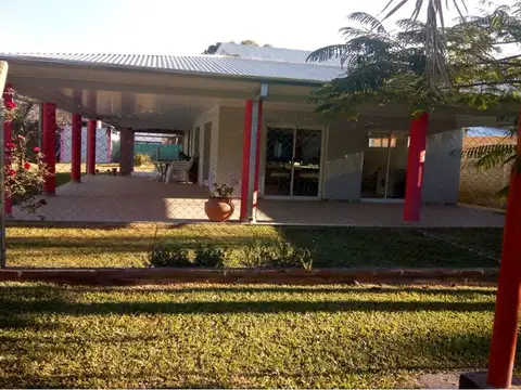 SE VENDE  CASA QUINTA EN ARROYO LEYES