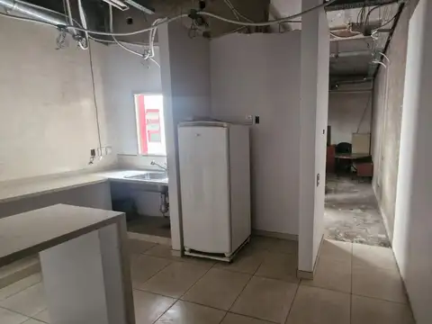 Casa 6 ambientes con 4 baños