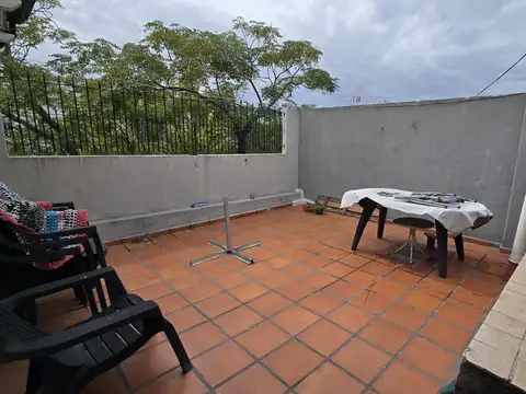 PH en Planta Baja al frente con terraza propia