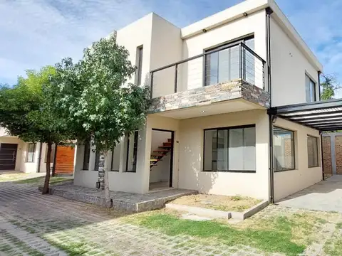 Casa en Alquiler en  Quilmes Oeste, Amenities