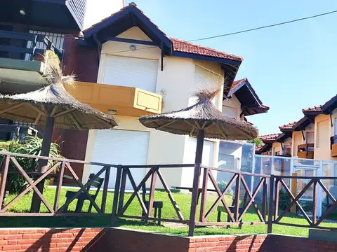 Av Costanera 1400